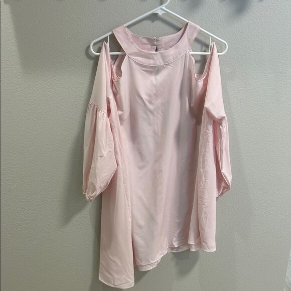Jewels by Jen Light Pink Tunic Cold Shoulder Blouse, Women’s Size Large - Picture 3 of 6